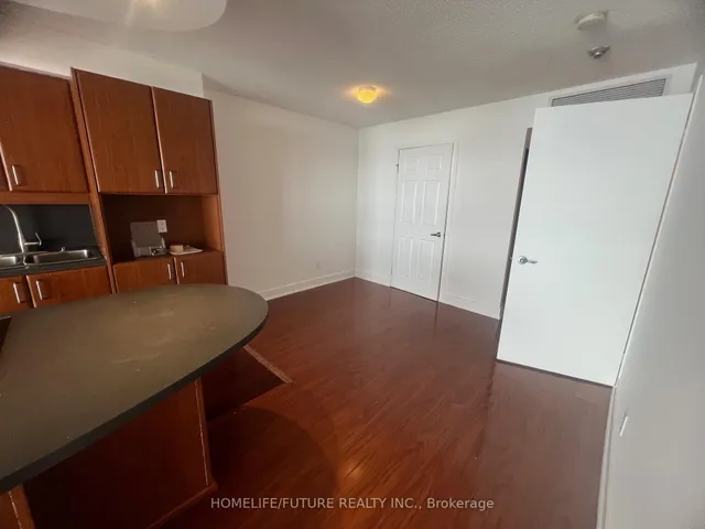 Additional property image - 550 Queens Quay Unit 1022