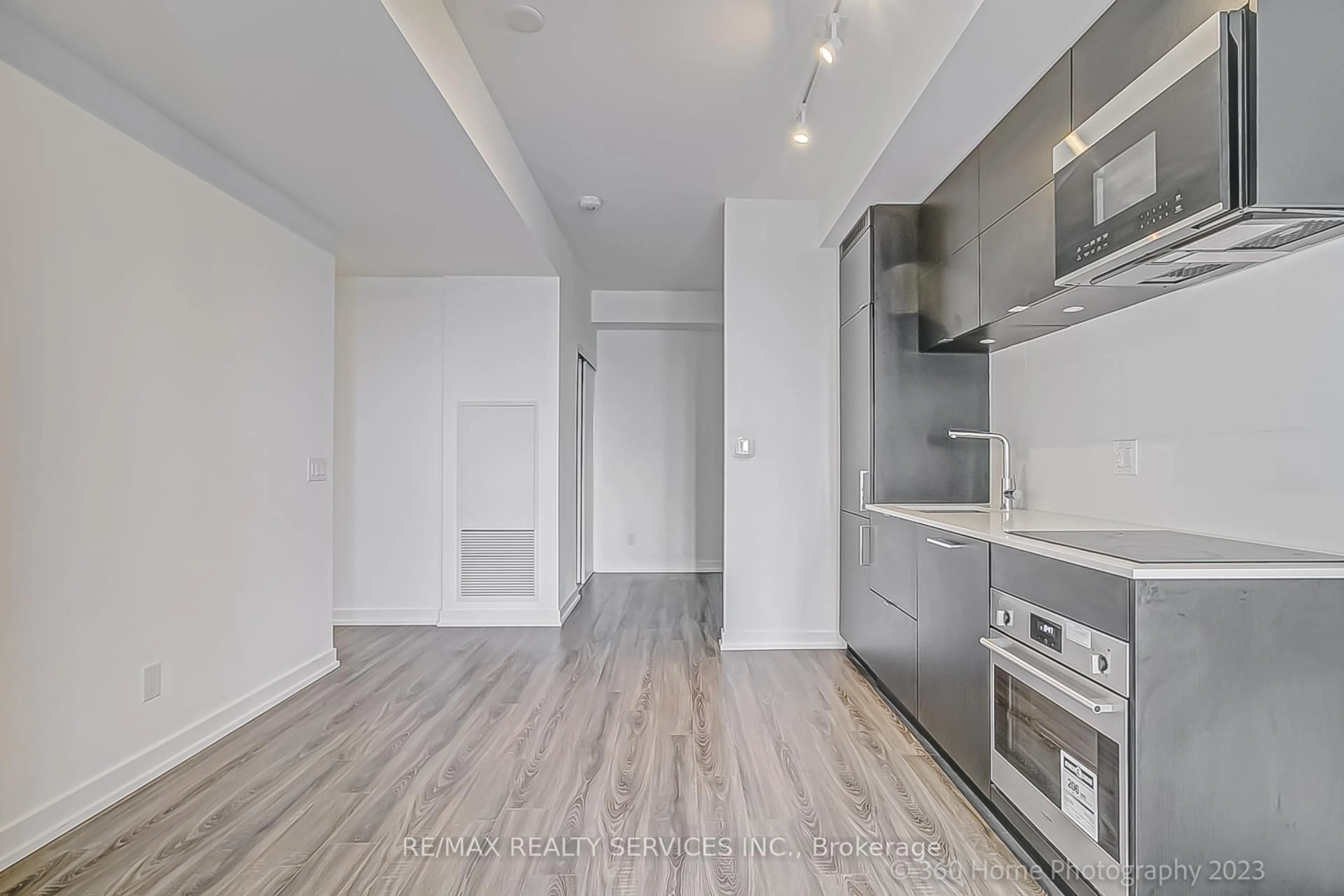 Unknown for 20 Edward St #1719, Toronto Ontario M5G 1C9