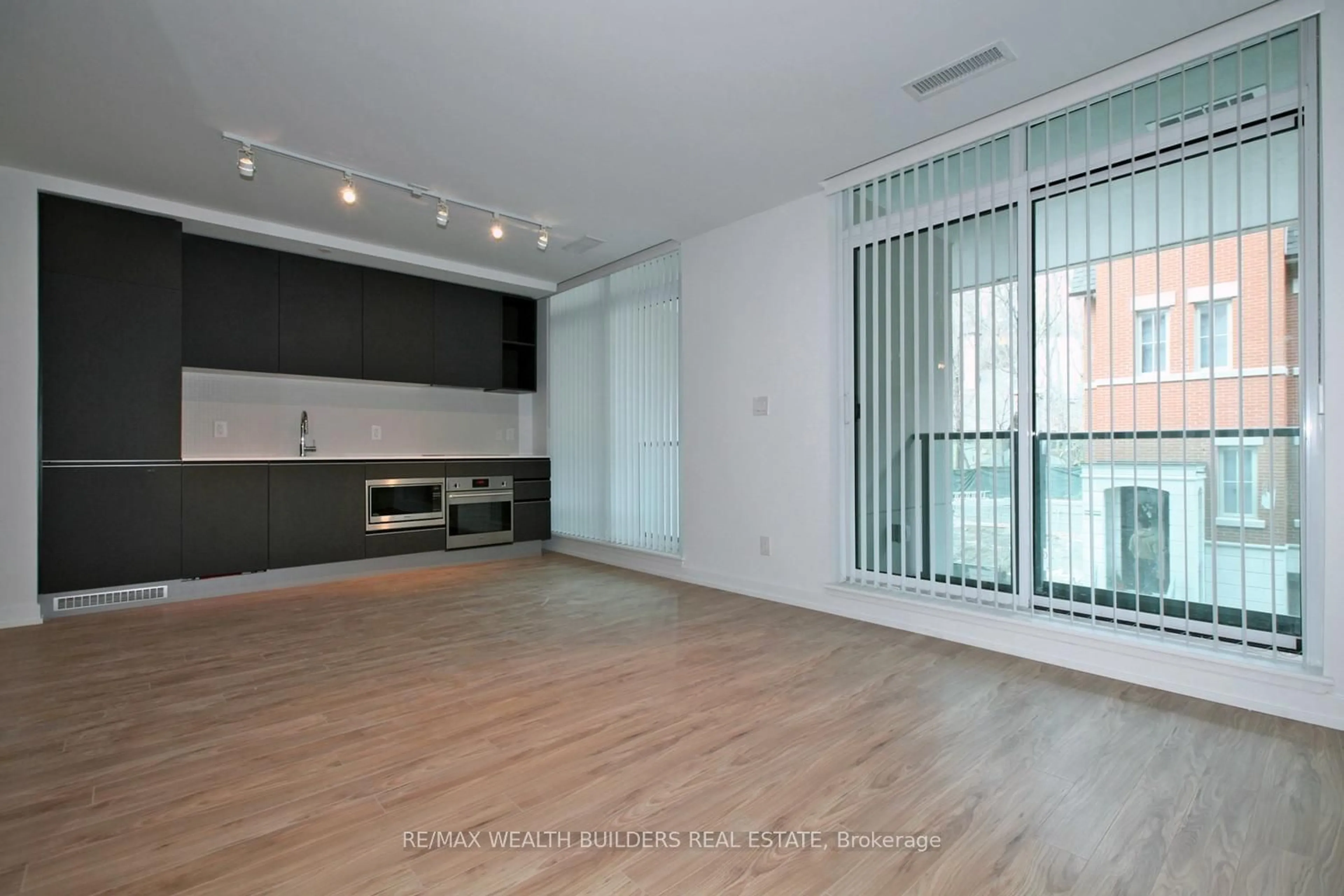 A pic of a room for 377 Madison Ave #210, Toronto Ontario M4V 3E1