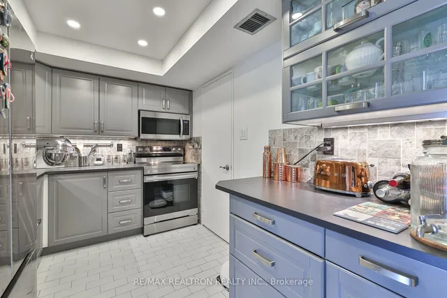 Additional property image - 65 Scadding Ave Unit 610