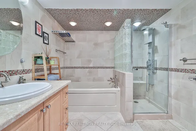 Additional property image - 65 Scadding Ave Unit 610