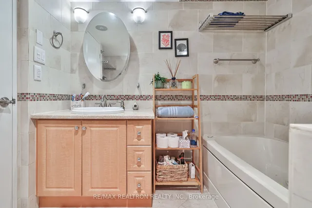Additional property image - 65 Scadding Ave Unit 610