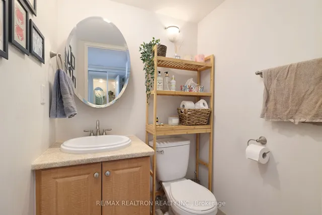 Additional property image - 65 Scadding Ave Unit 610