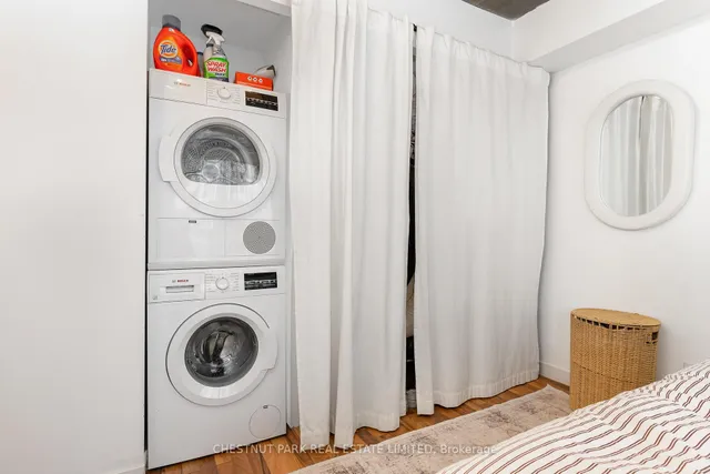Additional property image - 1005 King St Unit 404