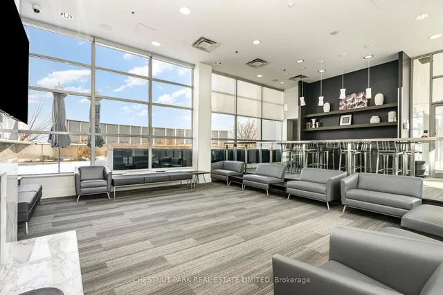 Additional property image - 1005 King St Unit 404