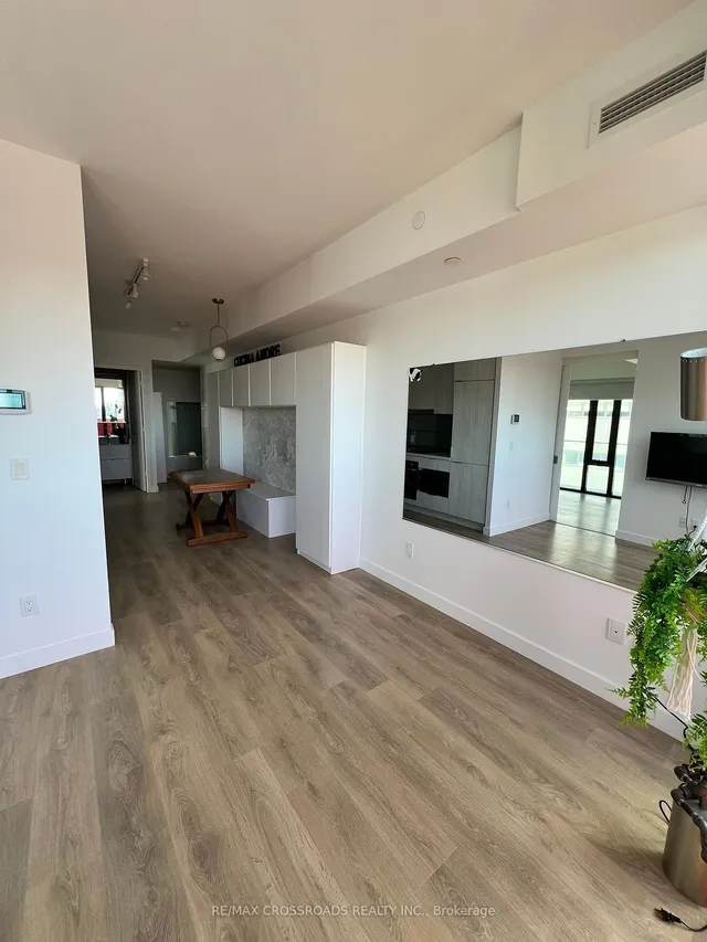 Additional property image - 215 Queen St Unit 2105