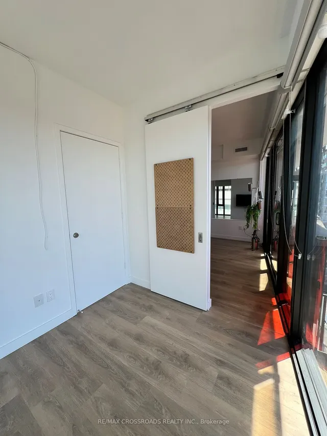 Additional property image - 215 Queen St Unit 2105