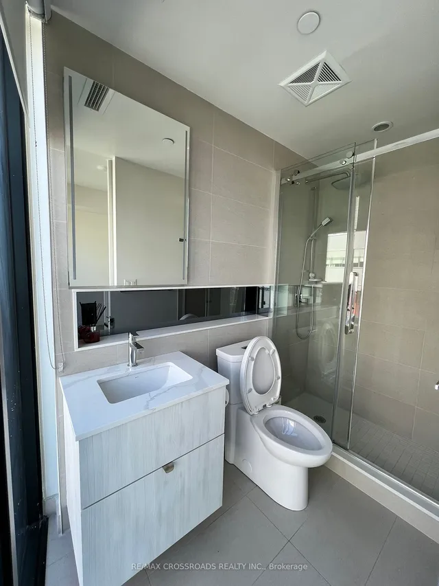 Additional property image - 215 Queen St Unit 2105