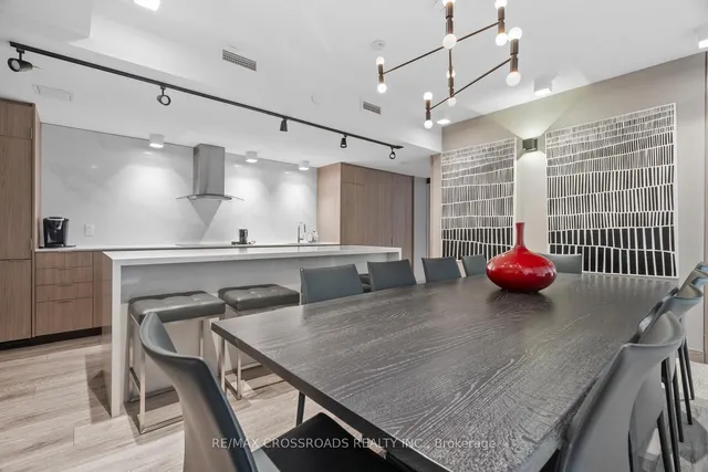 Additional property image - 215 Queen St Unit 2105