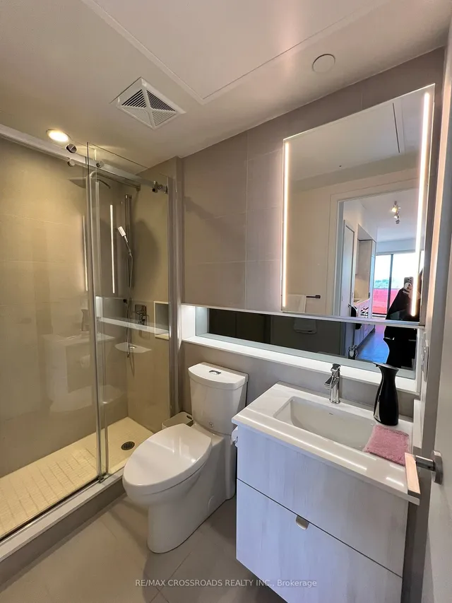 Additional property image - 215 Queen St Unit 2105