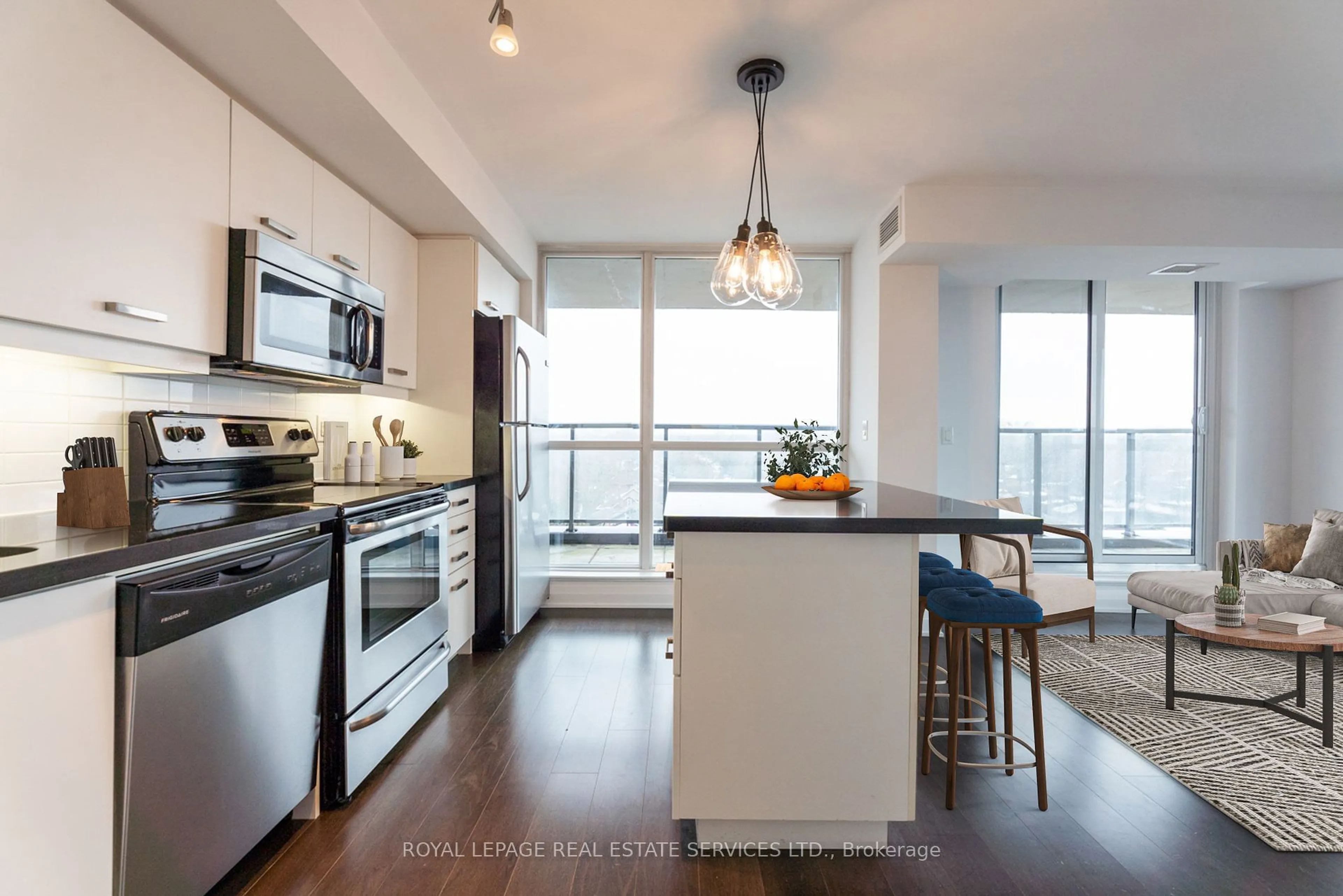 Open concept kitchen, unknown for 270 Rushton Rd #803, Toronto Ontario M6G 0A5