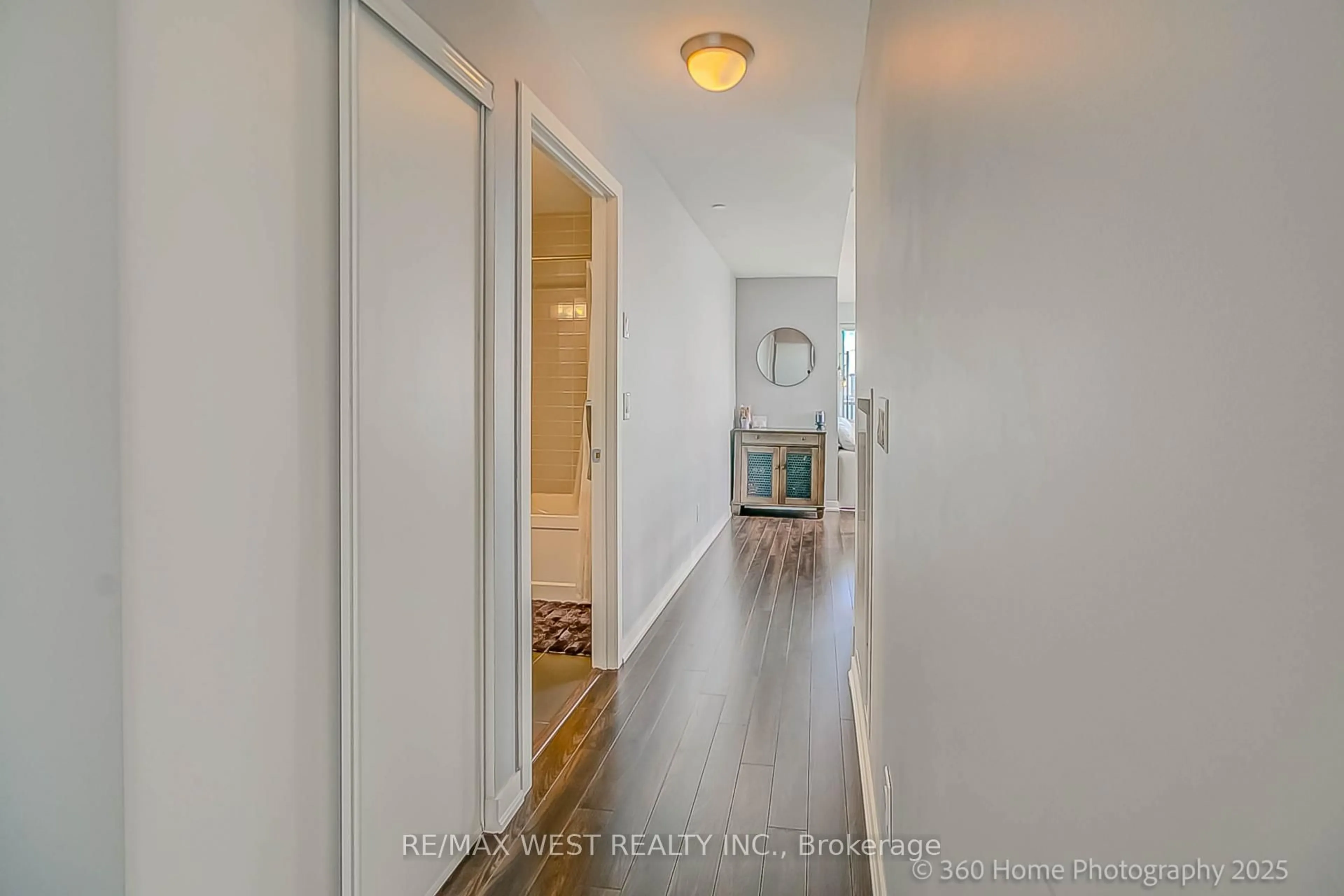 Indoor entryway for 51 East Liberty St #1512, Toronto Ontario M6K 3P8