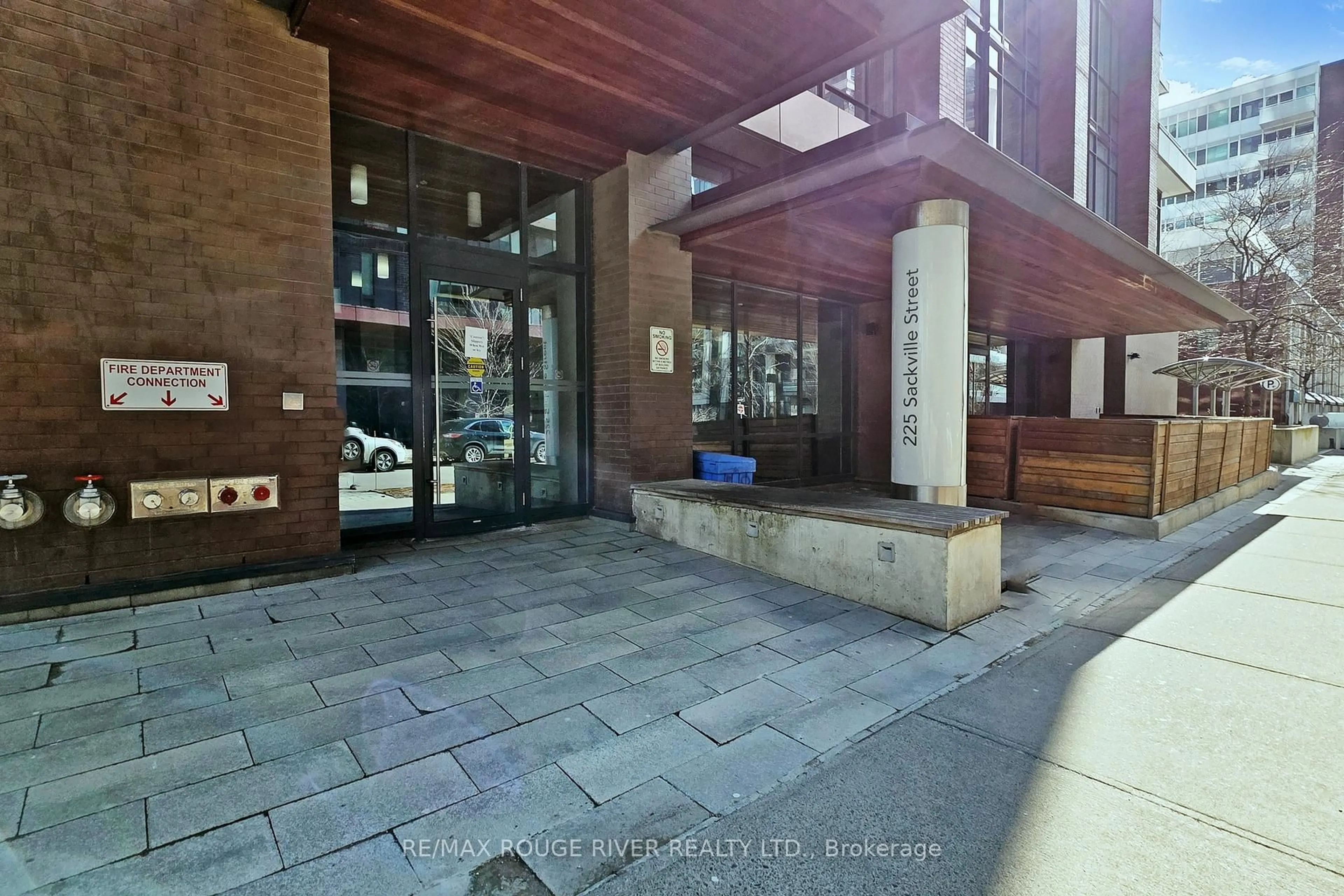 Lobby for 225 Sackville St #908, Toronto Ontario M5A 0B9