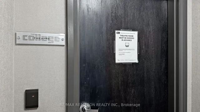 Additional property image - 297 College St Unit 815