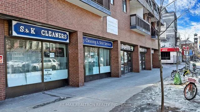 Additional property image - 297 College St Unit 815