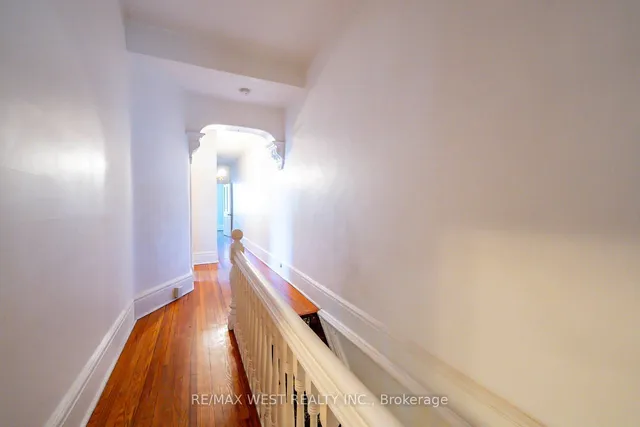 Additional property image - 217 Gladstone Ave