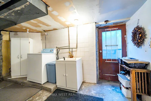 Additional property image - 217 Gladstone Ave