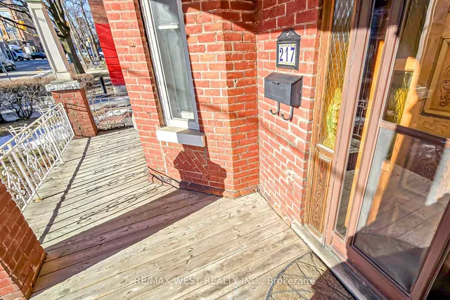 Additional property image - 217 Gladstone Ave