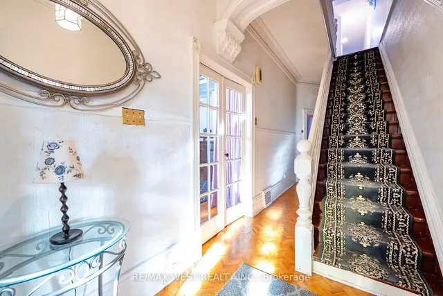 Additional property image - 217 Gladstone Ave