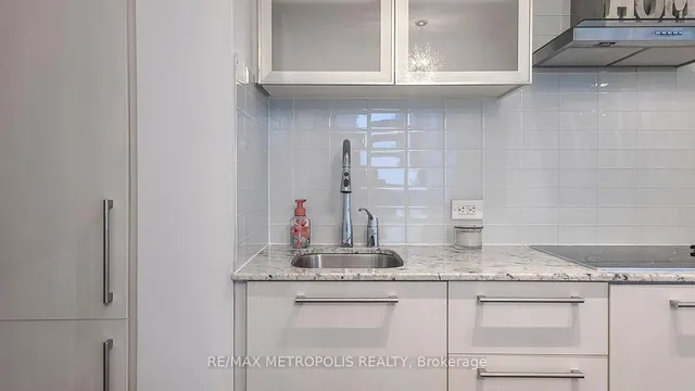 Additional property image - 12 York St Unit 1202