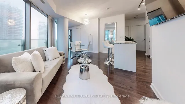 Additional property image - 12 York St Unit 1202