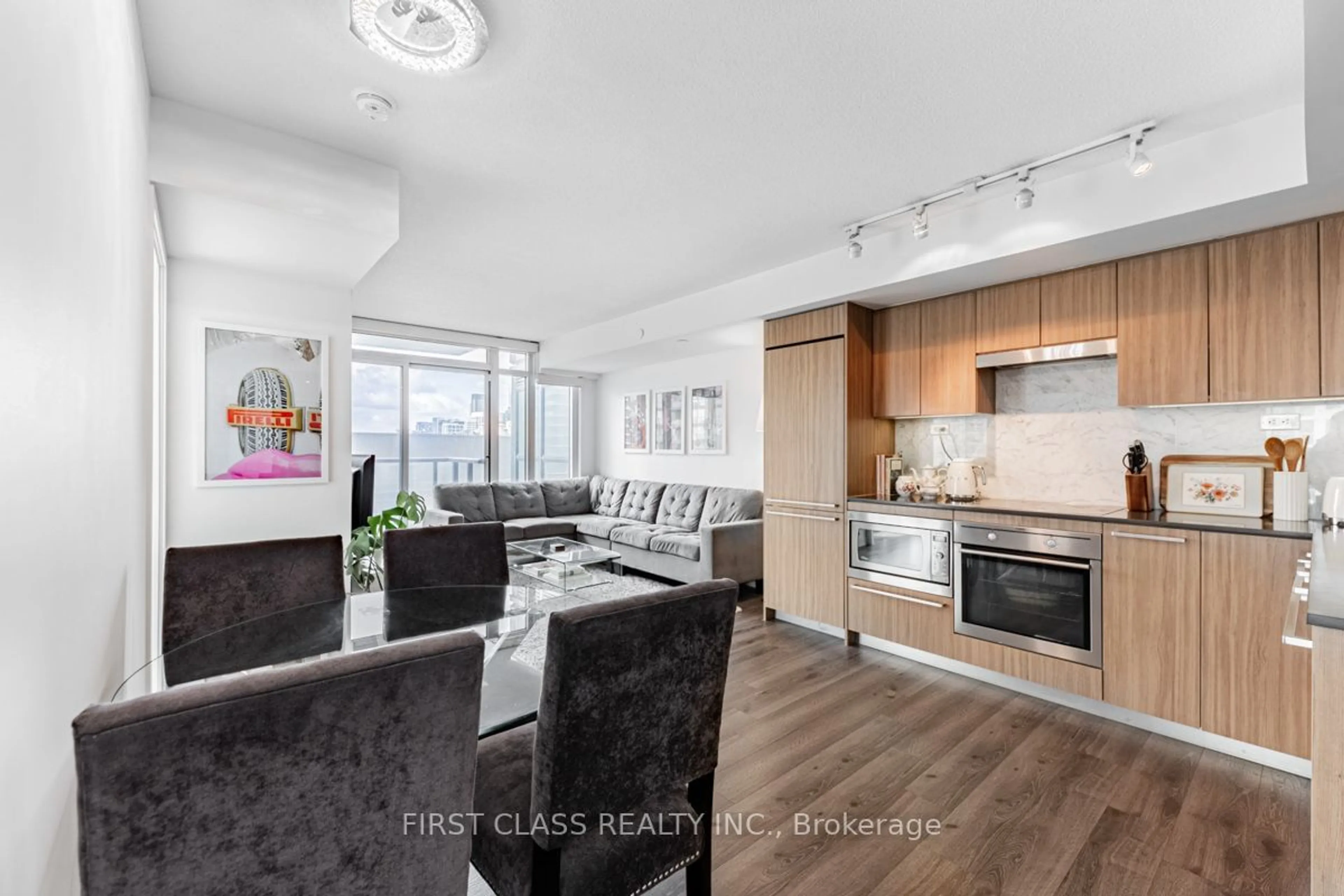 Open concept kitchen, unknown for 80 Queens Wharf Rd #1811, Toronto Ontario M5V 0J3