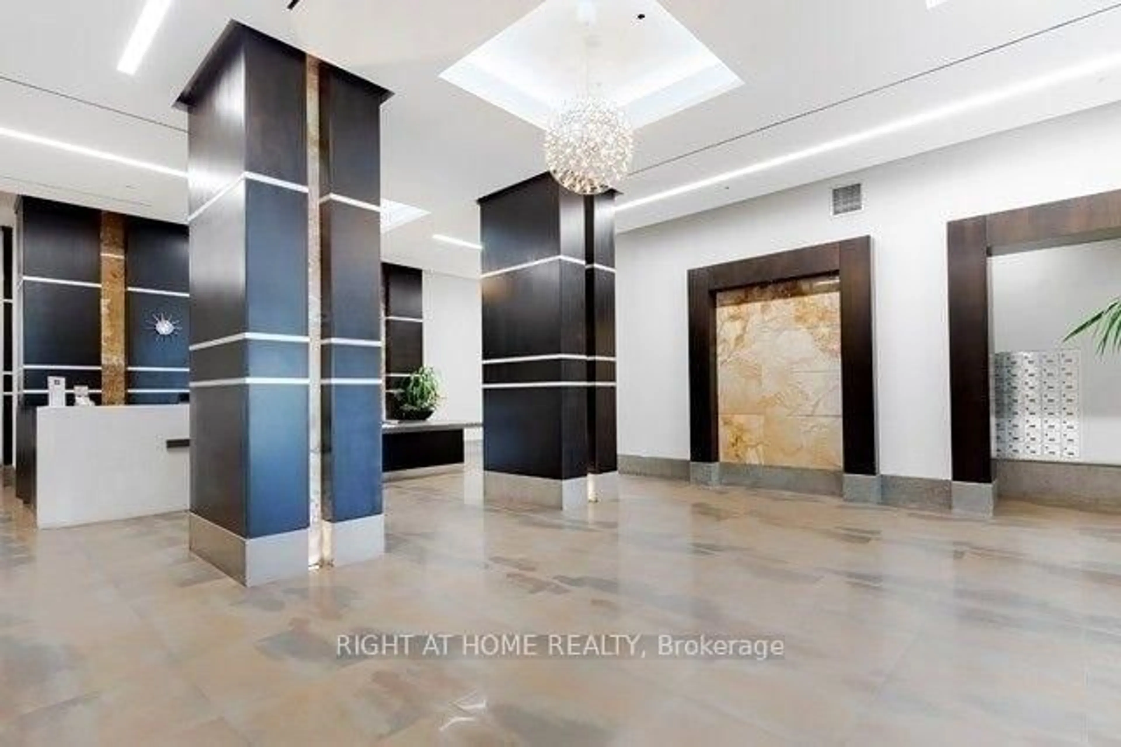 Lobby for 18 Yonge St #1116, Toronto Ontario M5E 1Z8