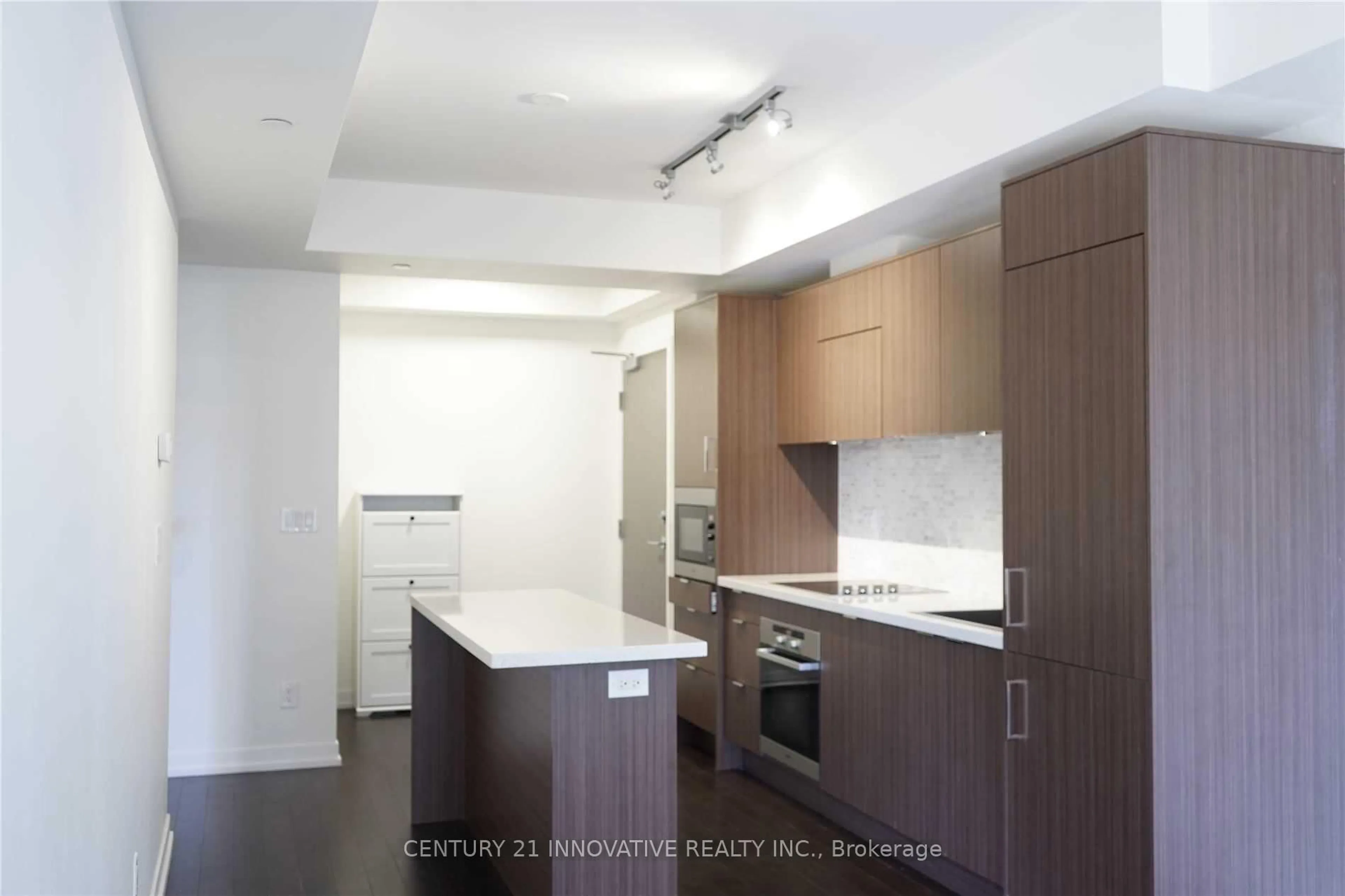 Standard kitchen, wood/laminate floor for 21 Widmer St #1907, Toronto Ontario M5V 0B8