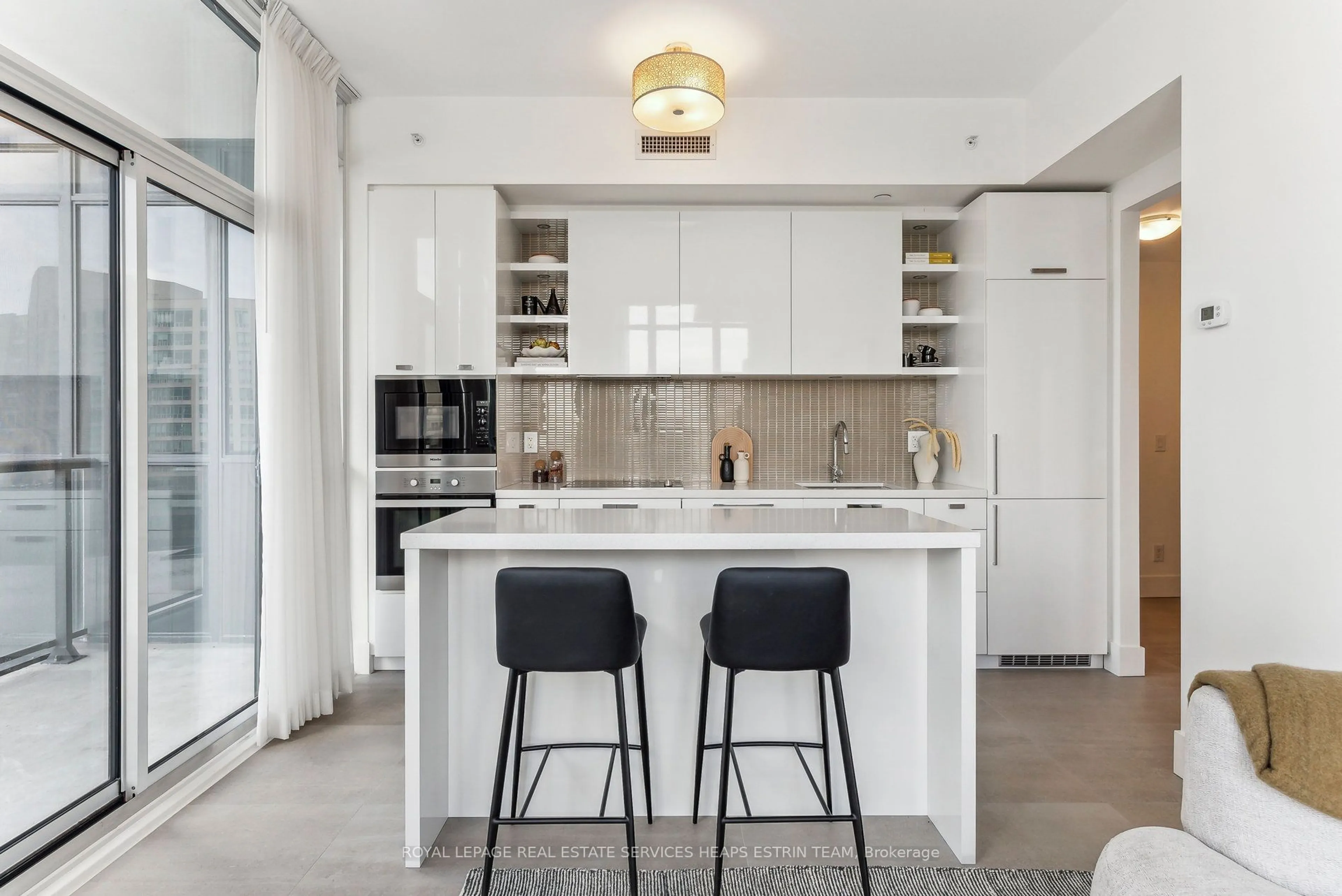 Contemporary kitchen, ceramic/tile floor for 32 Davenport Rd #603, Toronto Ontario M5R 0B5