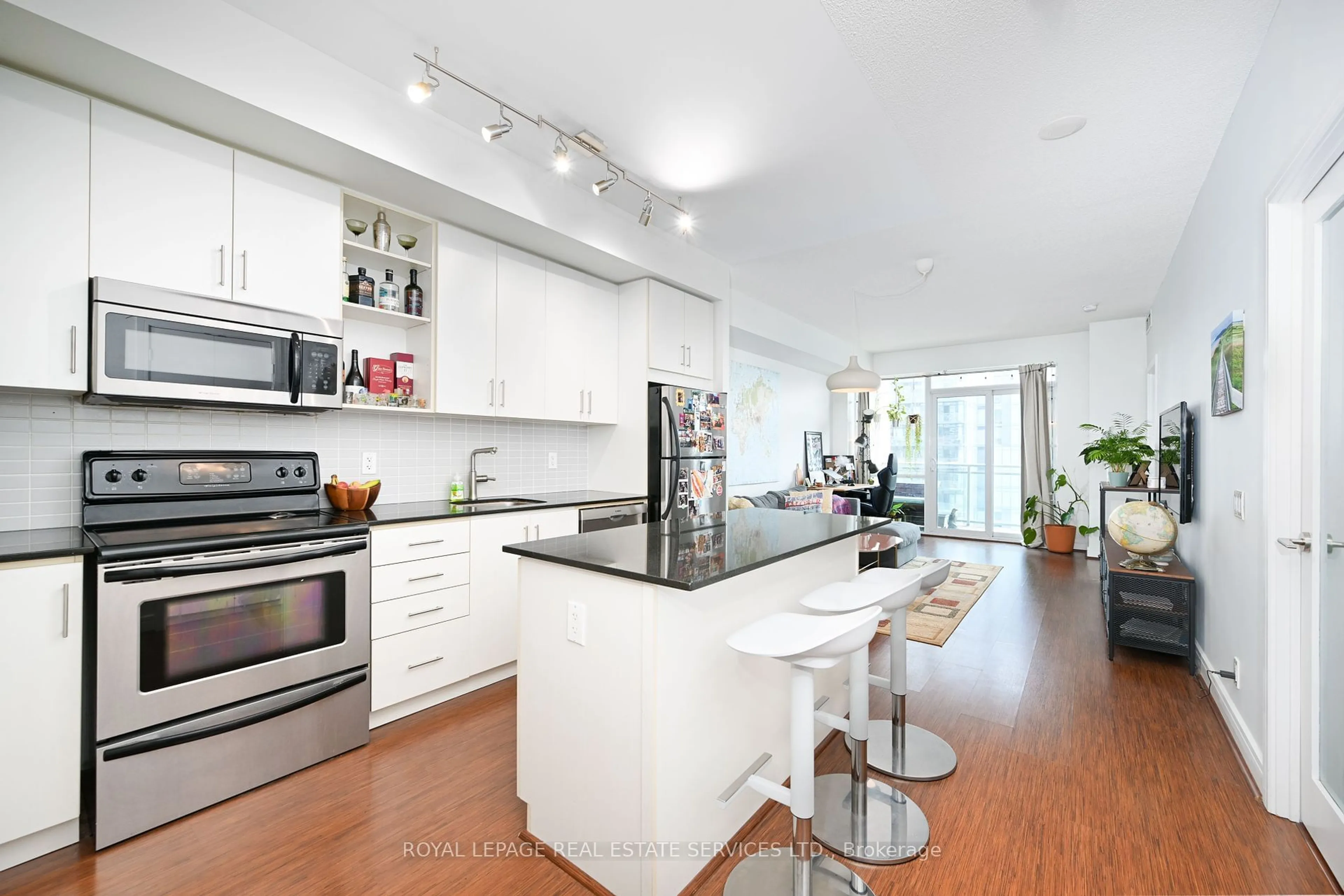 Open concept kitchen, unknown for 112 George St #S1607, Toronto Ontario M5A 2M5