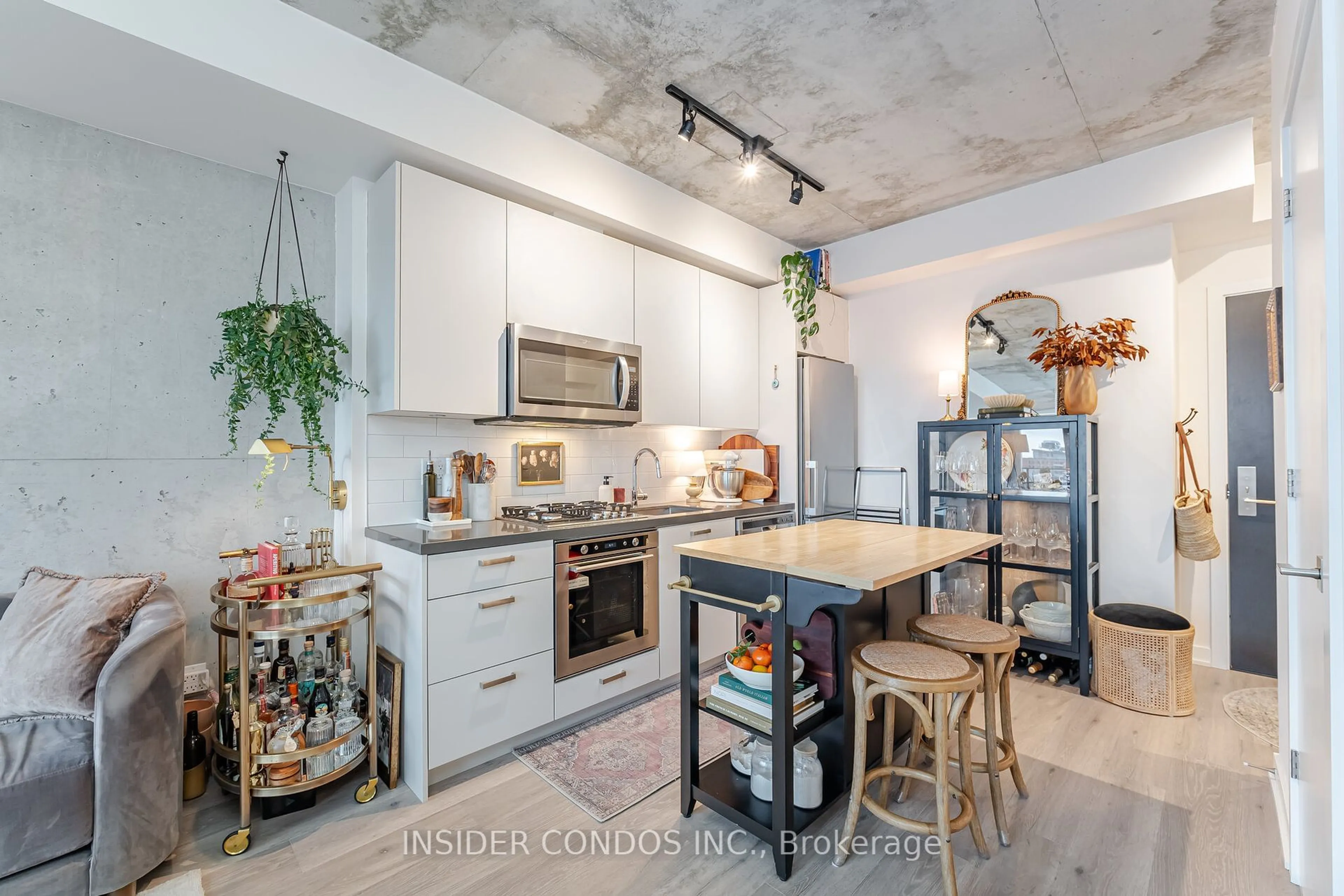 Open concept kitchen, unknown for 55 Ontario St #1402, Toronto Ontario M5A 0T8