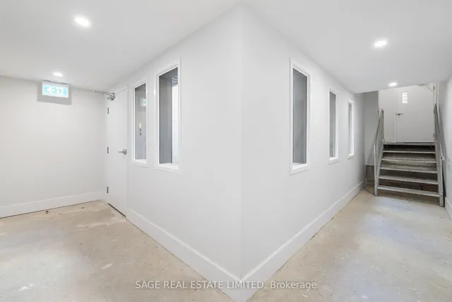 Additional image 8 of 225 Carlton St