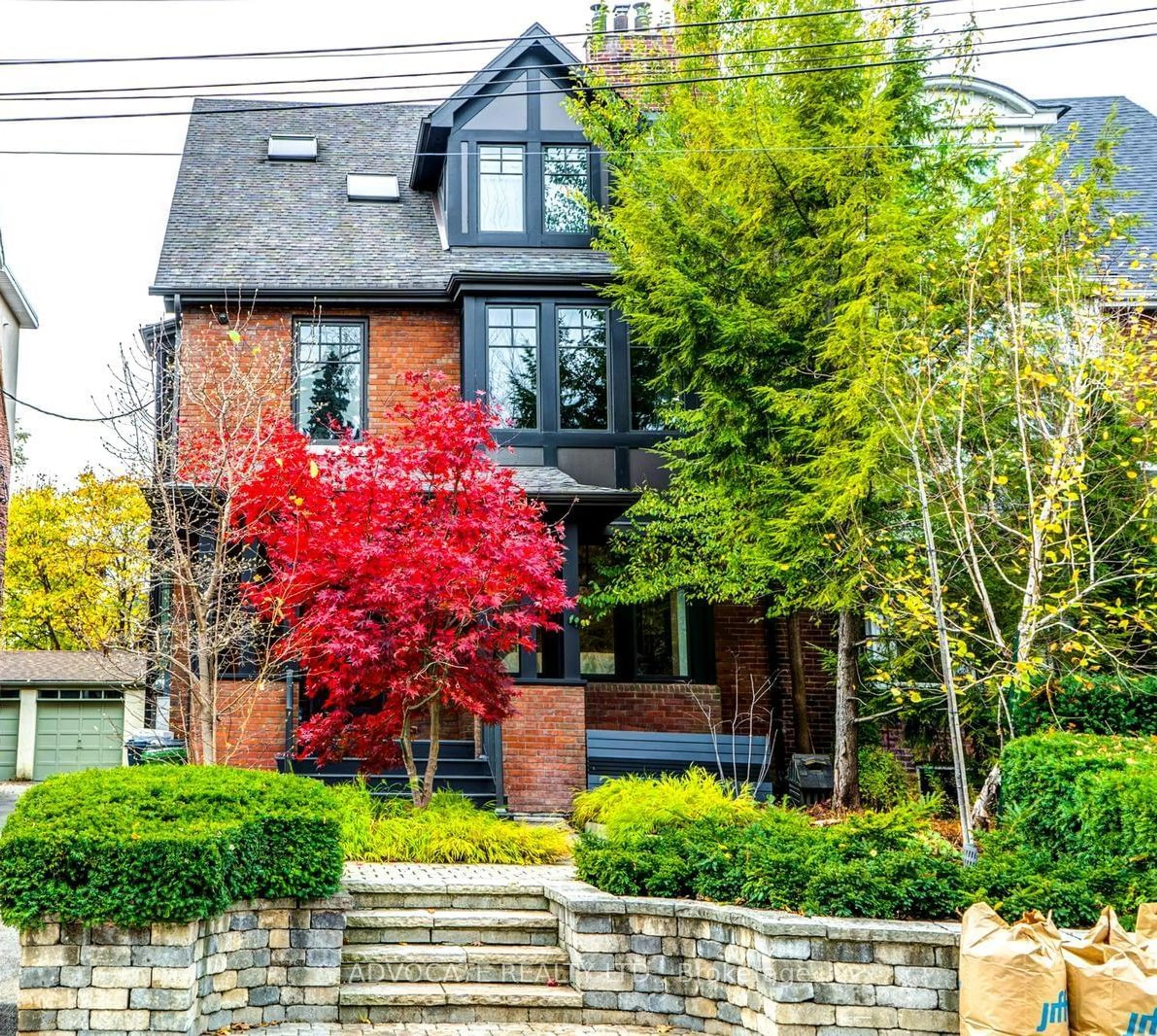 Home with brick exterior material, street for 122 Walmer Rd, Toronto Ontario M5R 2X9