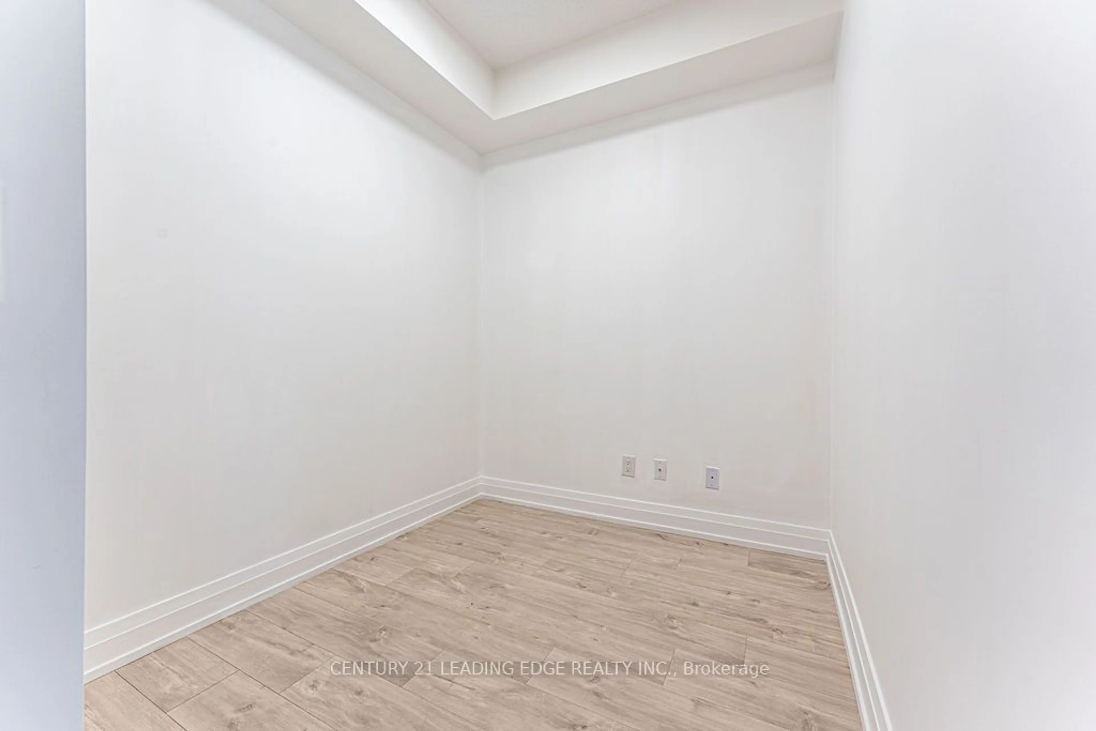 A pic of a room for 591 Sheppard Ave #517, Toronto Ontario M2K 0G2