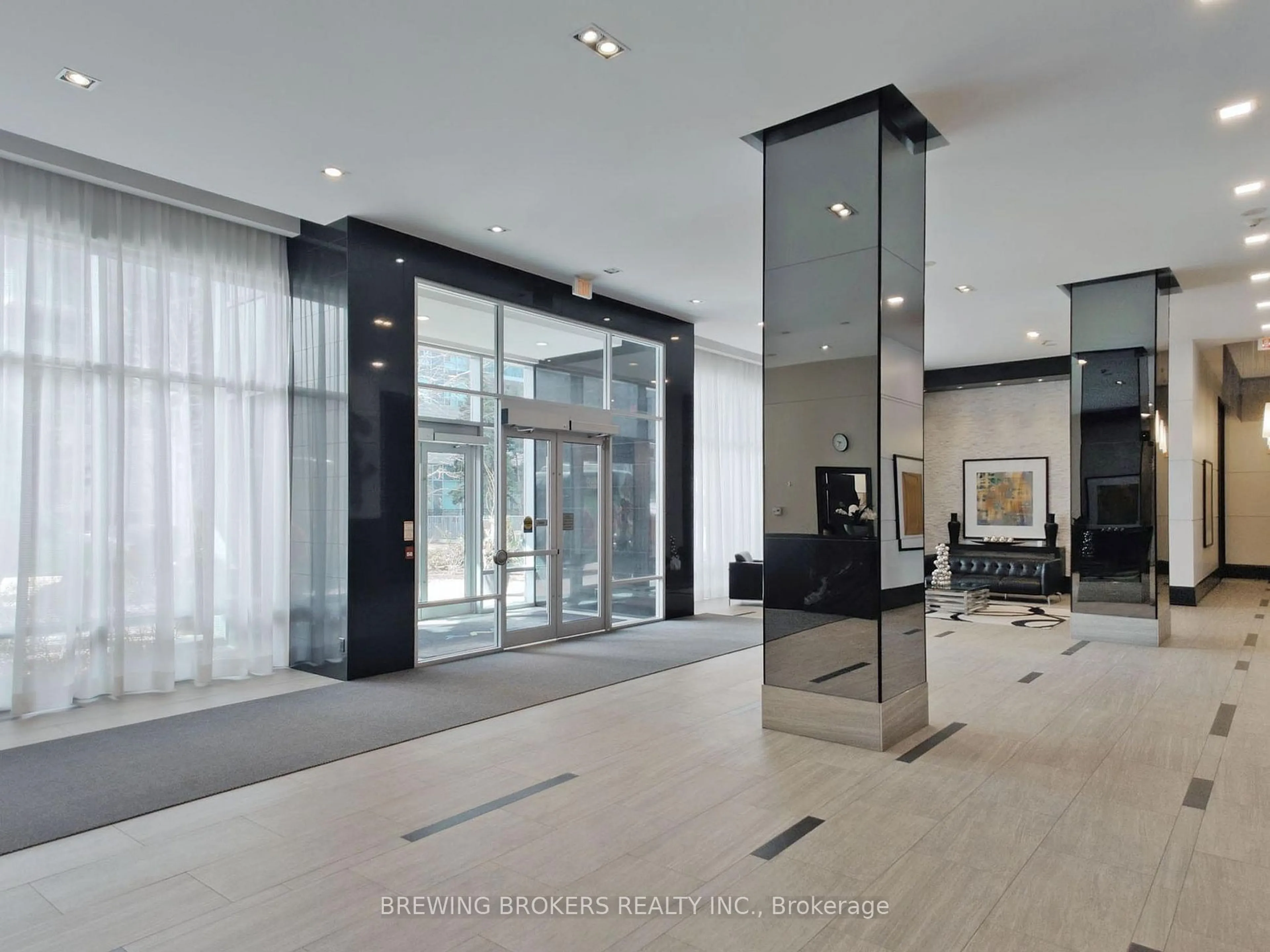 Indoor foyer for 17 Anndale Dr #2212, Toronto Ontario M2N 2W7