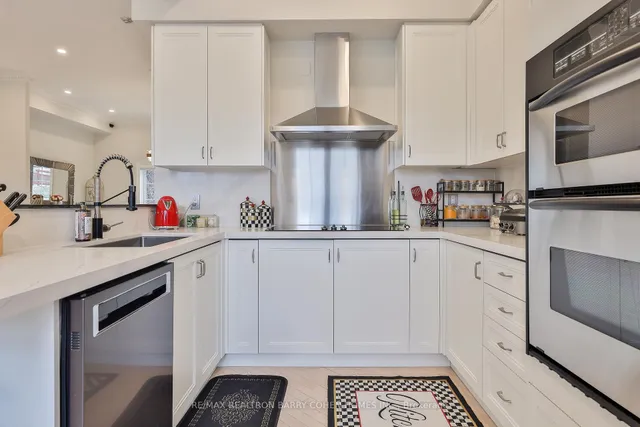 Additional property image - 8 Rean Dr Unit TH 10