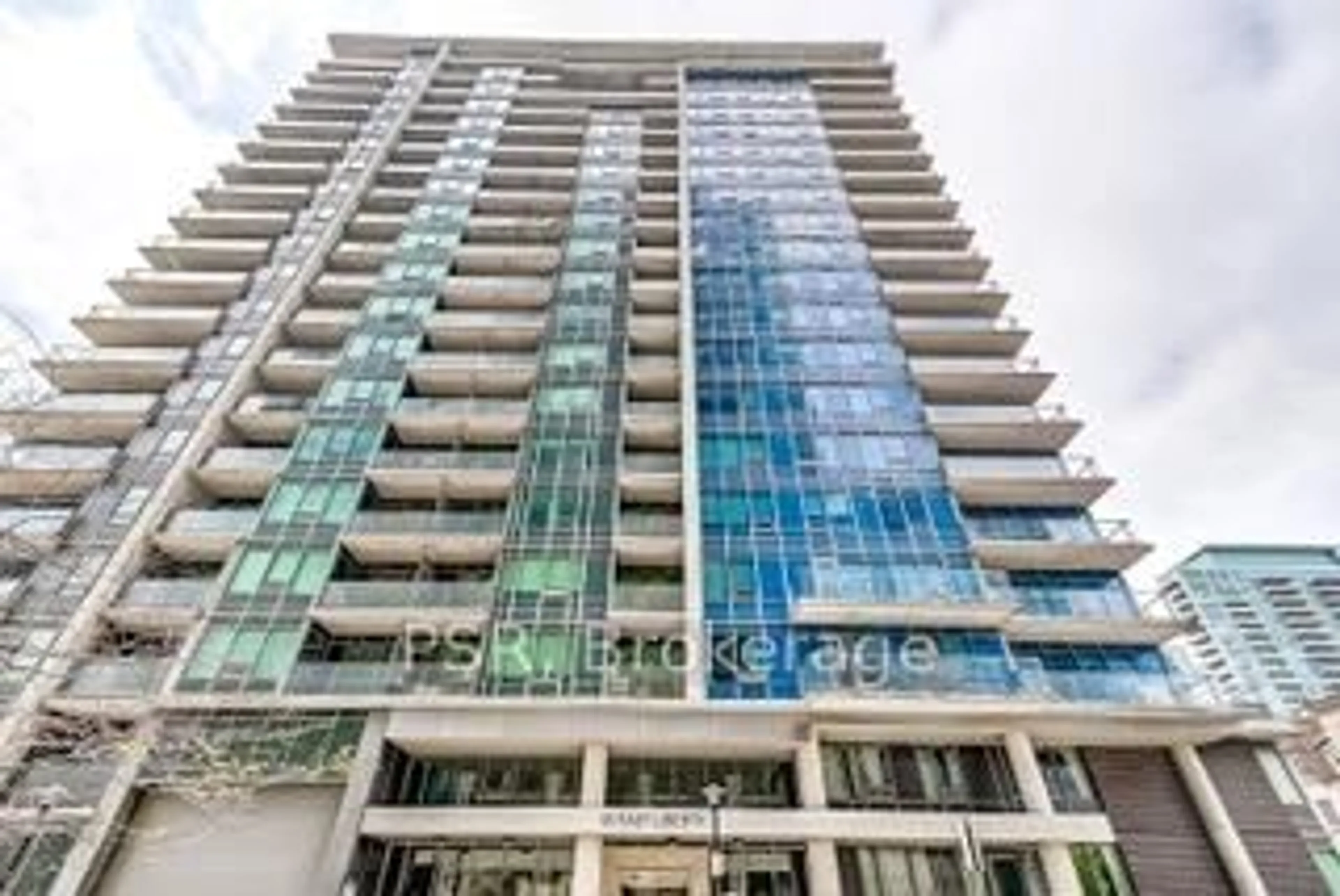 Indoor foyer for 55 East Liberty St #404, Toronto Ontario M6K 3P9