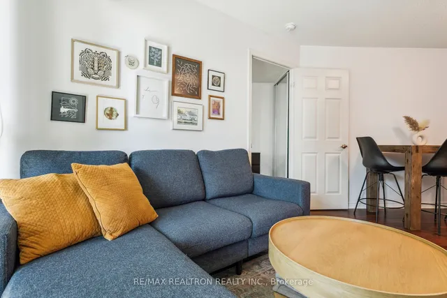 Additional property image - 19 Grand Trunk Cres Unit 1215