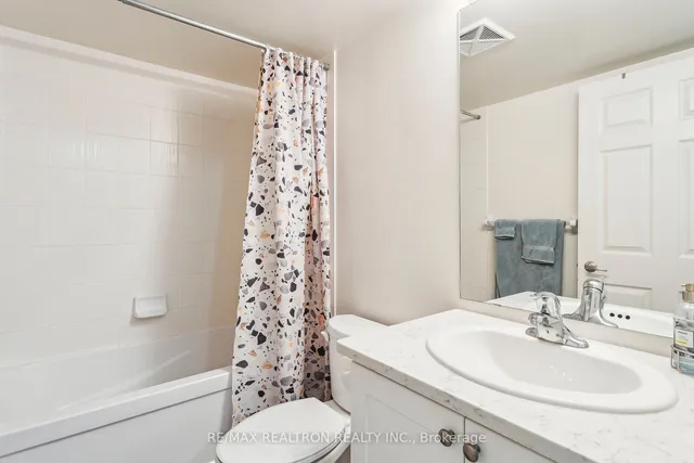 Additional property image - 19 Grand Trunk Cres Unit 1215