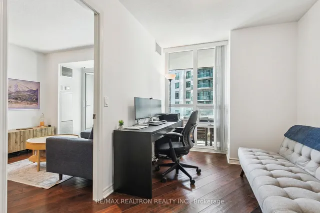Additional property image - 19 Grand Trunk Cres Unit 1215