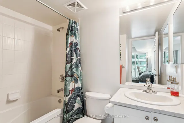 Additional property image - 19 Grand Trunk Cres Unit 1215