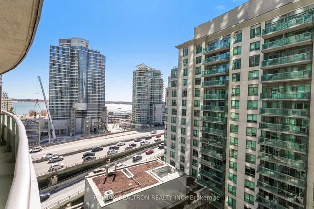 Additional property image - 19 Grand Trunk Cres Unit 1215
