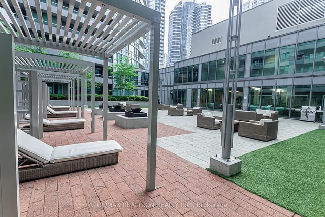 Additional property image - 19 Grand Trunk Cres Unit 1215