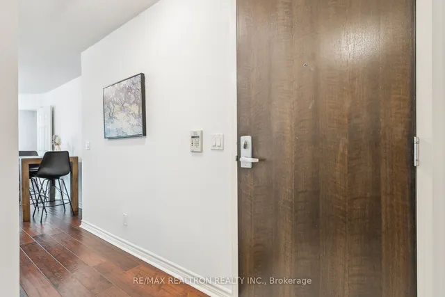 Additional property image - 19 Grand Trunk Cres Unit 1215