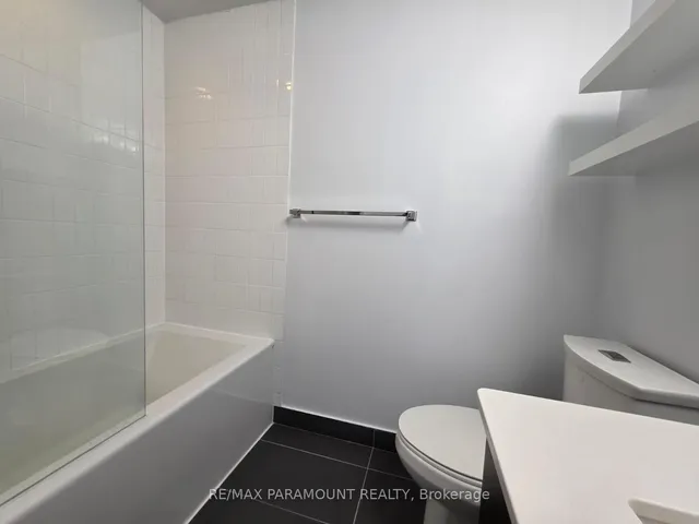 Additional property image - 210 Simcoe St Unit 1302