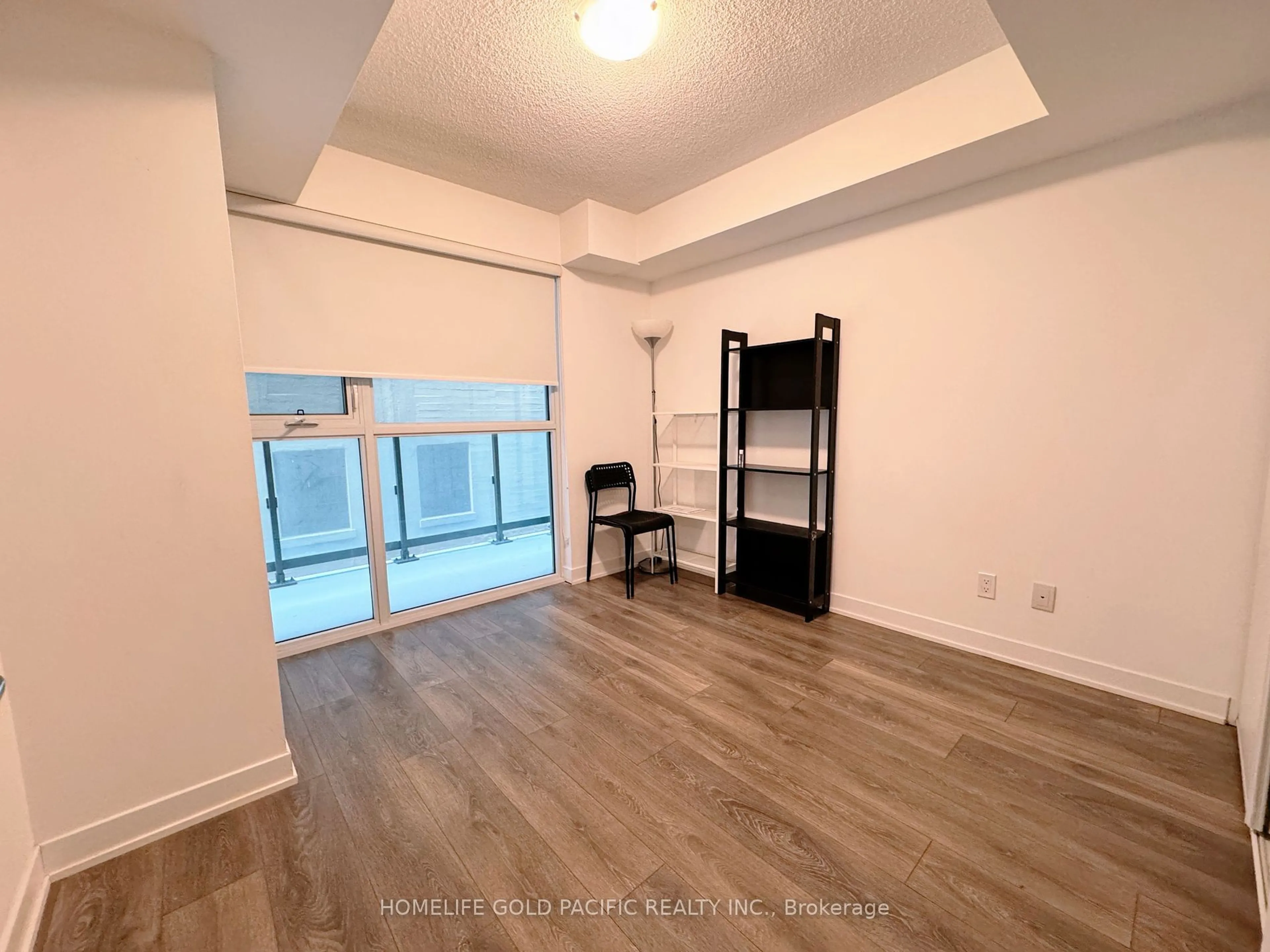 A pic of a room for 87 Peter St #811, Toronto Ontario M5V 0P1