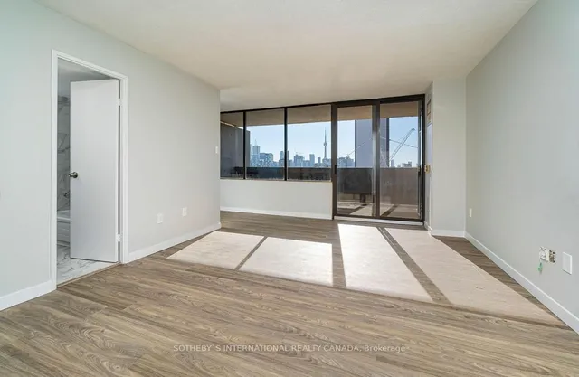 Additional property image - 720 Spadina Ave Unit 1004