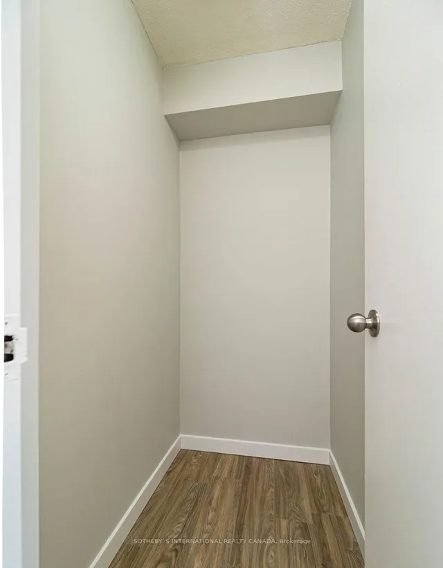 Additional property image - 720 Spadina Ave Unit 1004
