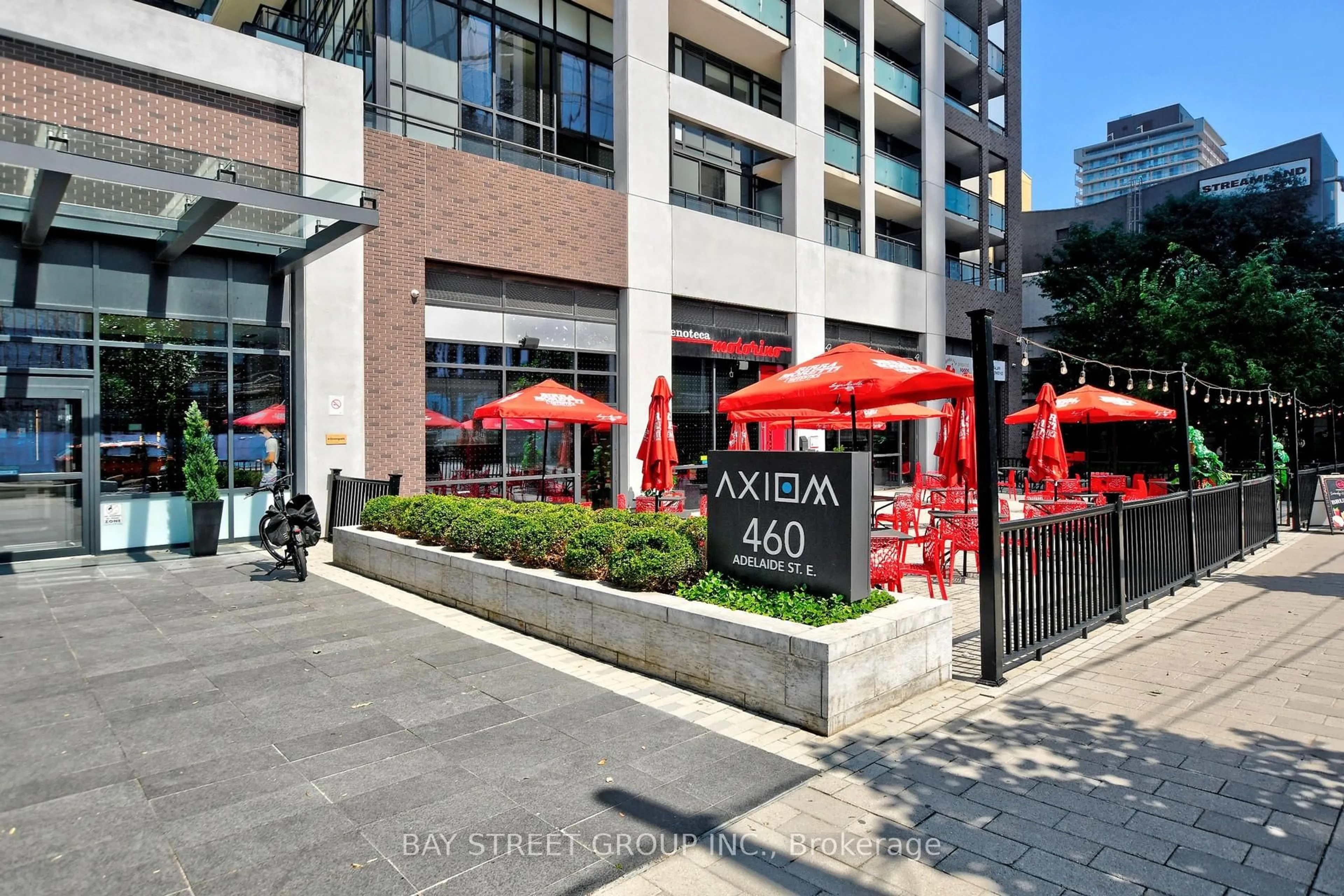 Patio, street for 460 Adelaide St #1122, Toronto Ontario M5A 1N6