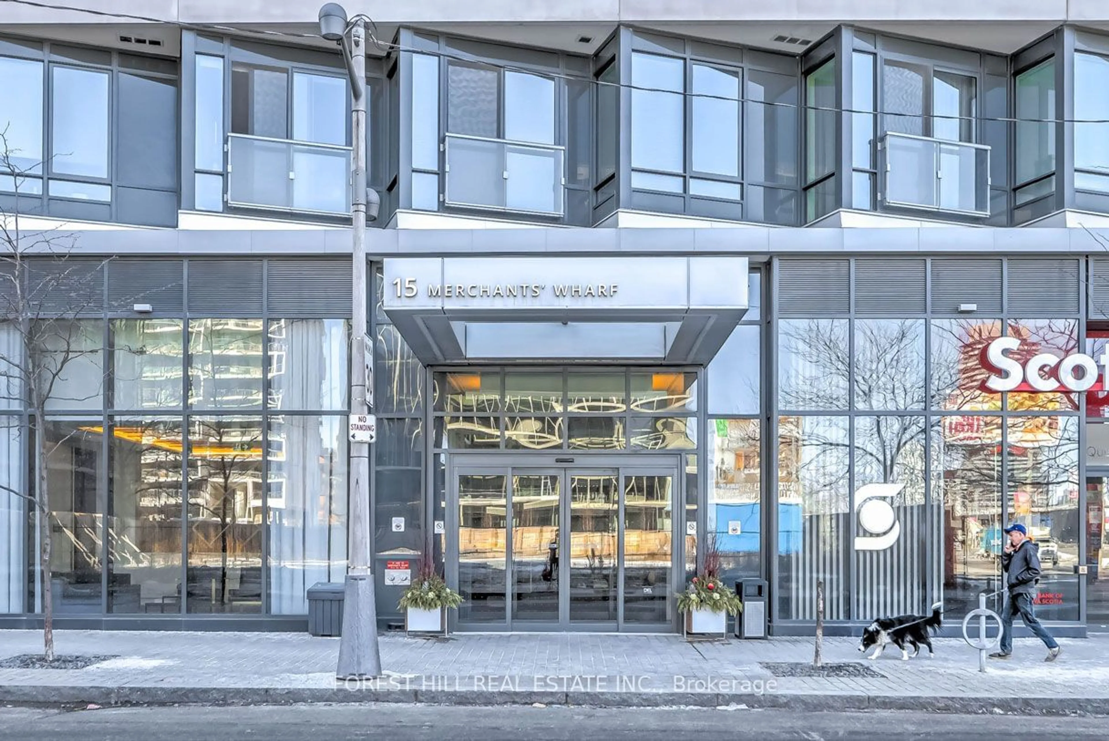 Indoor foyer for 15 Merchants' Wharf #642, Toronto Ontario M5A 0N8